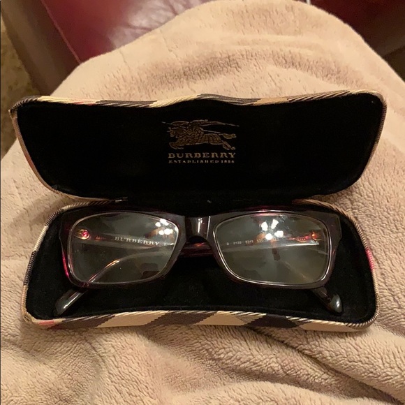 ✨BURBERRY GLASSES✨ - Picture 1 of 6